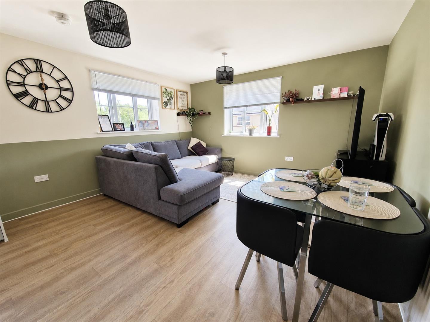 2 bed property in Harrison Meadow, Beds